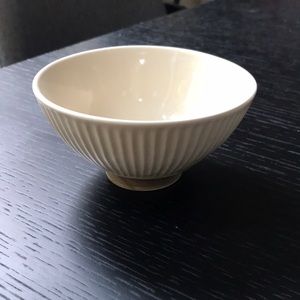 NWT 4 rice bowls